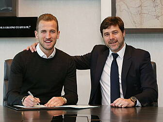 Harry Kane commits to Tottenha...